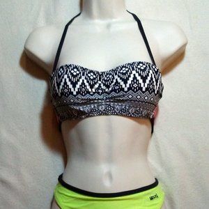 Xhilaration Size XS Black White & Pink Underwire Bikini Top